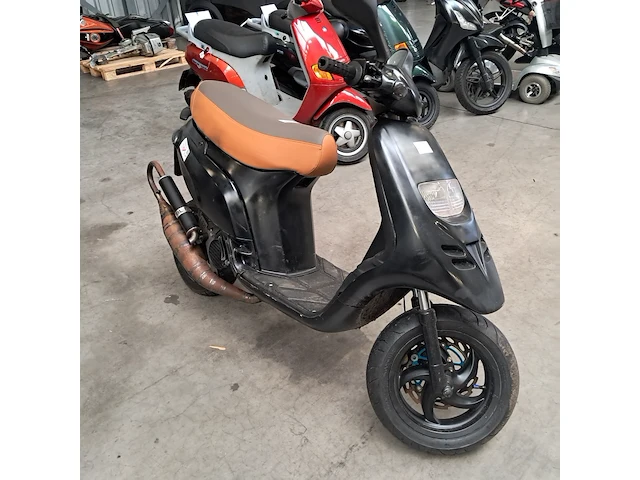 Motorscooter, piaggio, tph 125, 1996 - afbeelding 1 van  30