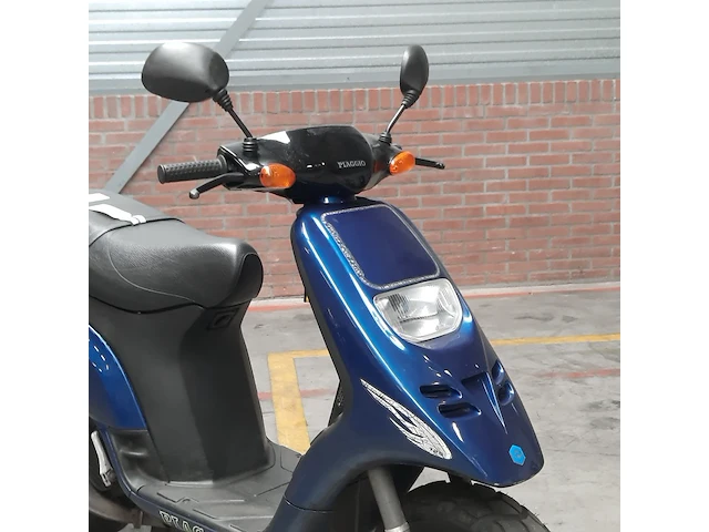 Motorscooter, piaggio, typhoon 125, 1996 - afbeelding 4 van  27