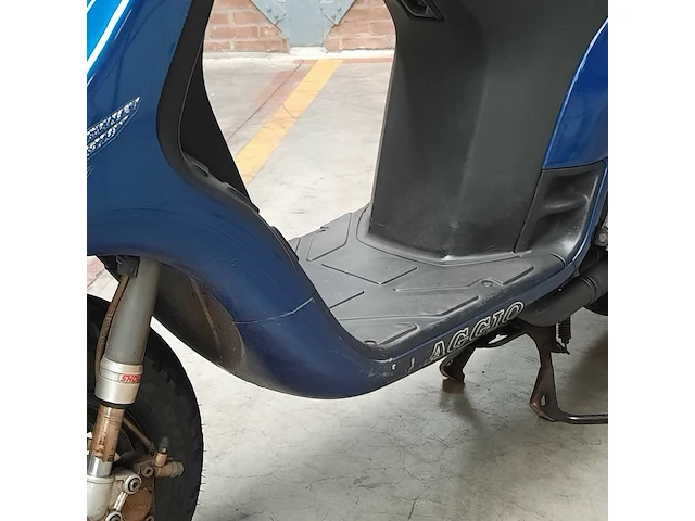Motorscooter, piaggio, typhoon 125, 1996 - afbeelding 23 van  27