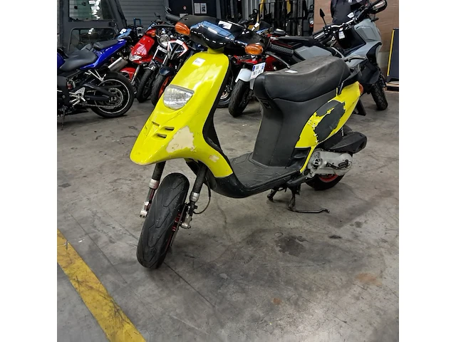 Motorscooter, piaggio, typhoon 125, 2002 - afbeelding 24 van  50