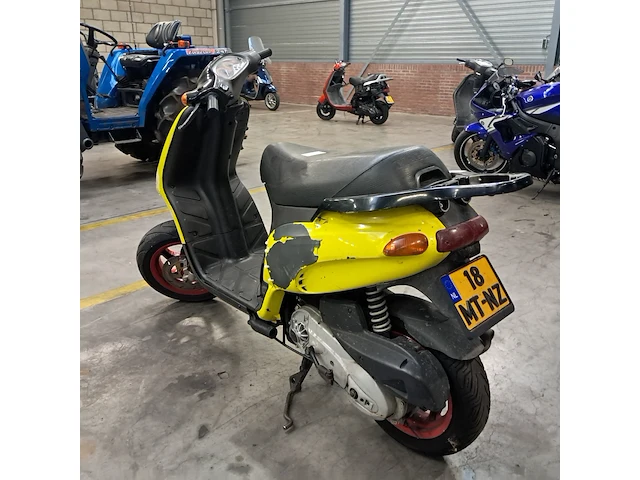 Motorscooter, piaggio, typhoon 125, 2002 - afbeelding 25 van  50