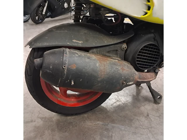 Motorscooter, piaggio, typhoon 125, 2002 - afbeelding 37 van  50