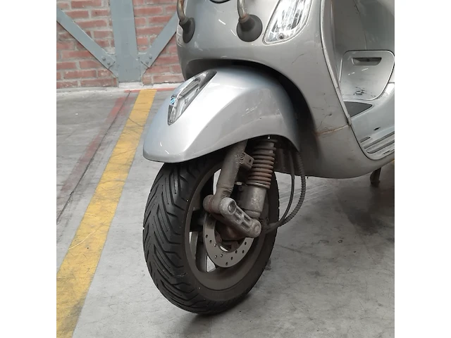 Motorscooter, piaggio, vespa lx125, 2014 - afbeelding 28 van  33