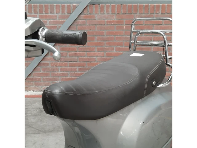 Motorscooter, piaggio, vespa lx125, 2014 - afbeelding 32 van  33