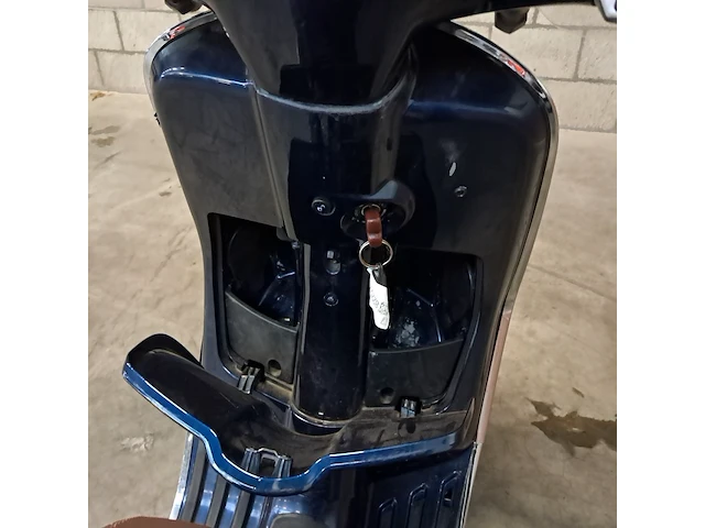 Motorscooter, piaggio, vespa primavera 125, 2014 - afbeelding 31 van  52