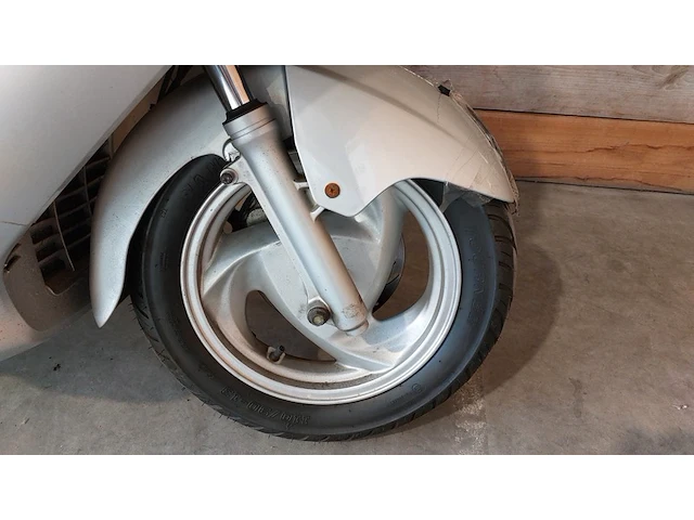 Motorscooter, sym, gts250, grijs / chroom, 2007 - afbeelding 5 van  27