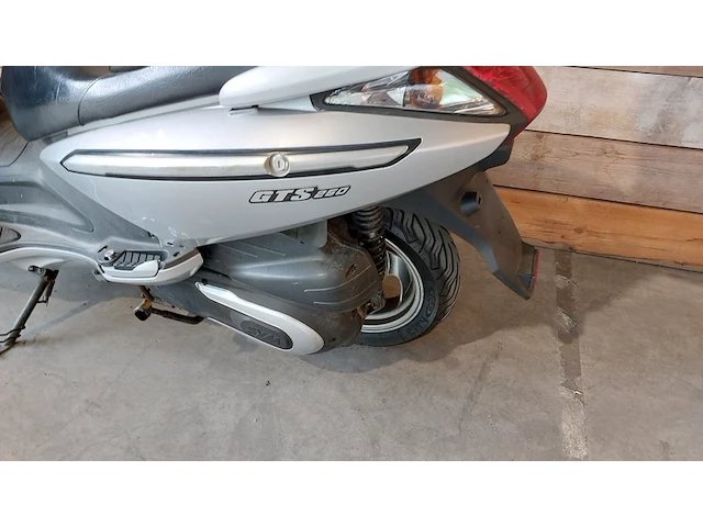 Motorscooter, sym, gts250, grijs / chroom, 2007 - afbeelding 14 van  27
