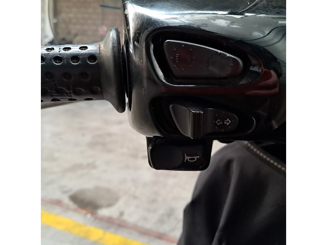 Motorscooter, vespa, px 150, 2006 - afbeelding 9 van  27