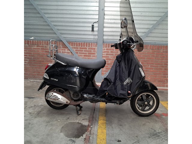 Motorscooter, vespa, px 150, 2006 - afbeelding 1 van  27