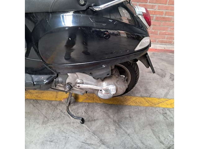 Motorscooter, vespa, px 150, 2006 - afbeelding 18 van  27