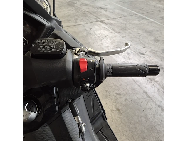Motorscooter yamaha, scooter 530 tmax abs, bouwjaar 2015 - afbeelding 11 van  30