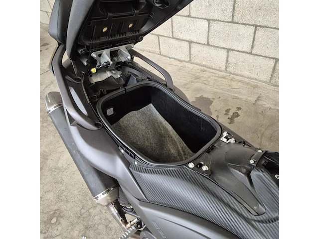Motorscooter yamaha, scooter 530 tmax abs, bouwjaar 2015 - afbeelding 15 van  30
