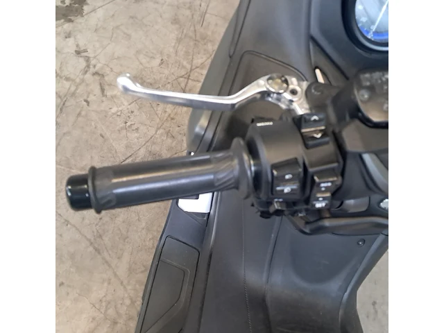 Motorscooter, yamaha, tmax 560, 2020 - afbeelding 2 van  37