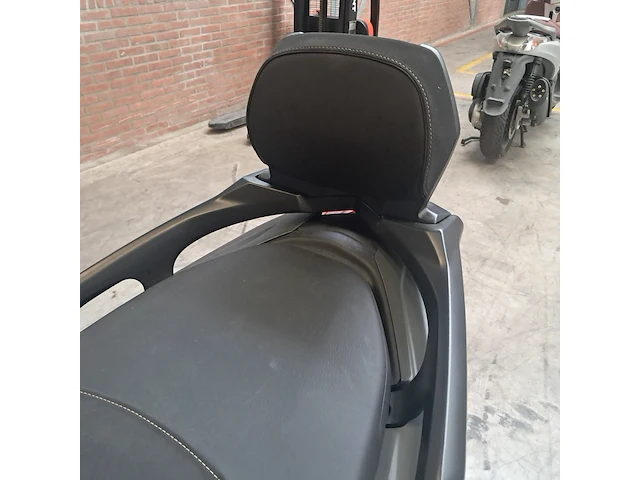 Motorscooter, yamaha, tmax 560, 2020 - afbeelding 14 van  37