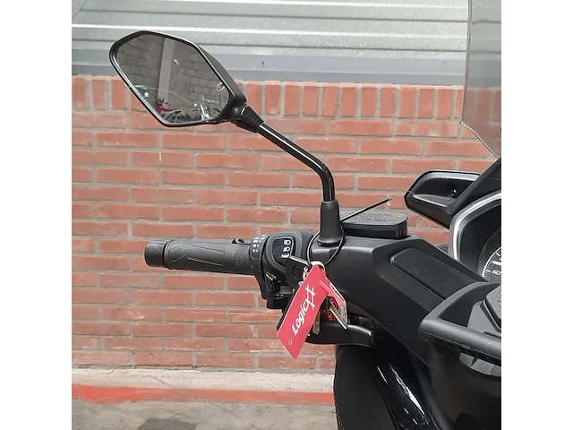 Motorscooter, yamaha, xmax 400 iron max abs, 2019 - afbeelding 19 van  35