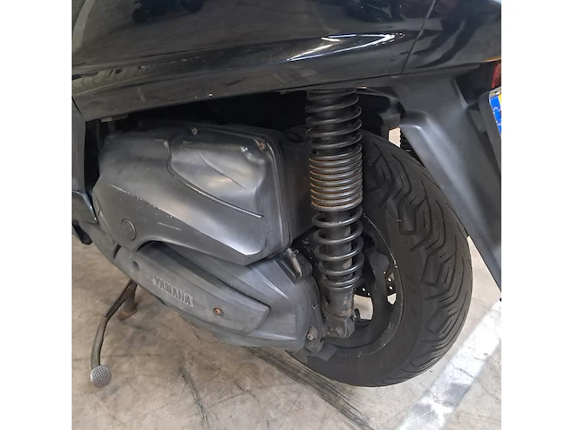 Motorscooter, yamaha, yp400 majesty, 2006 - afbeelding 18 van  31