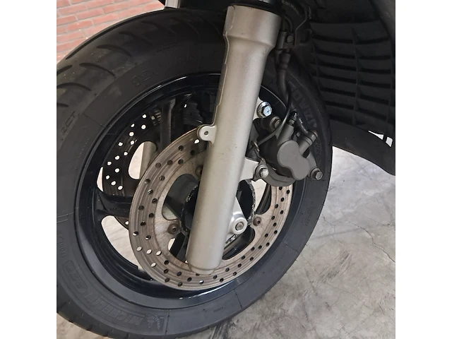 Motorscooter, yamaha, yp400 majesty, 2006 - afbeelding 20 van  31