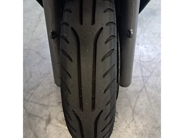 Motorscooter, yamaha, yp400 majesty, 2006 - afbeelding 22 van  31