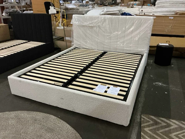 Mountain bedframe - afbeelding 1 van  4