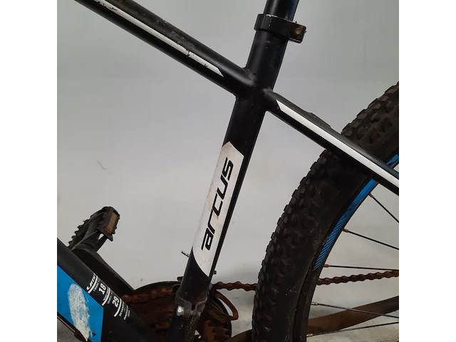 Mountainbike, altec, arcus - afbeelding 7 van  12