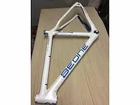 Mountainbike beone carbon frame - afbeelding 6 van  9