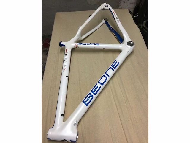 Mountainbike beone carbon frame - afbeelding 6 van  9