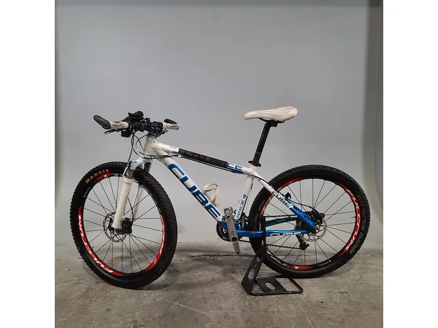 Mountainbike, cube, ltd race - afbeelding 9 van  16