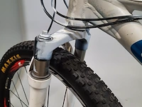 Mountainbike, cube, ltd race - afbeelding 13 van  16