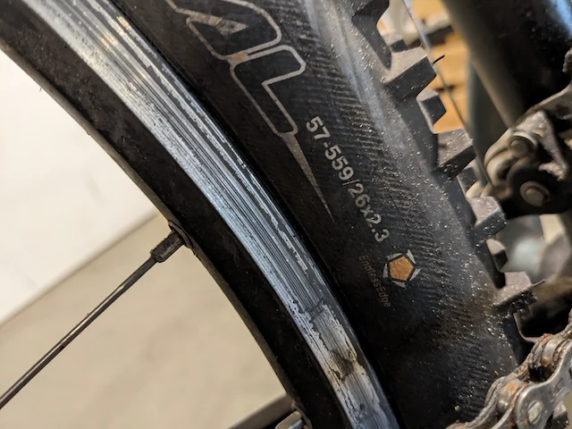 Mountainbike cube - afbeelding 14 van  21