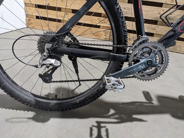 Mountainbike cube - afbeelding 16 van  21