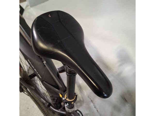 Mountainbike, cube - afbeelding 13 van  14