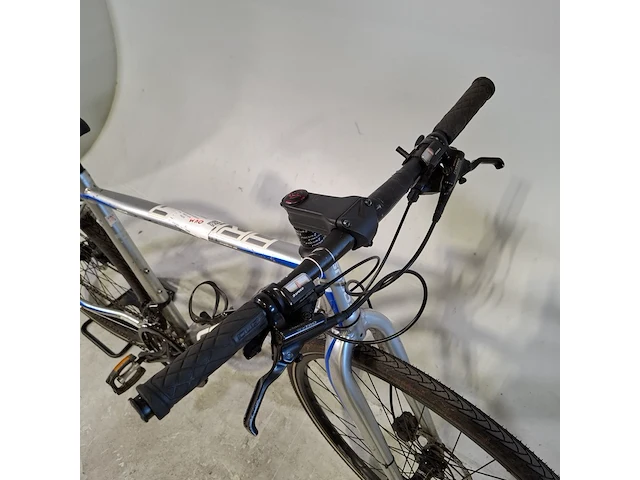 Mountainbike, focus, arriba - afbeelding 11 van  17