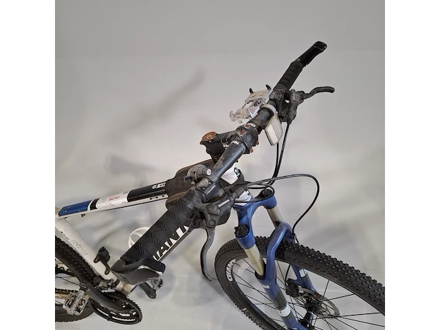Mountainbike giant - afbeelding 4 van  19
