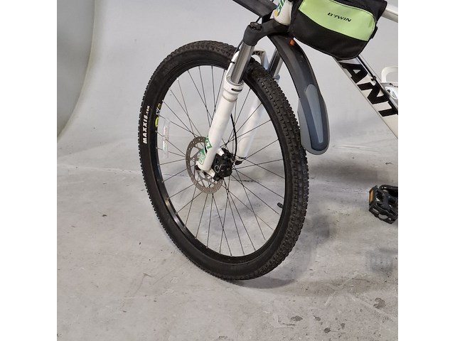 Mountainbike, giant - afbeelding 8 van  17