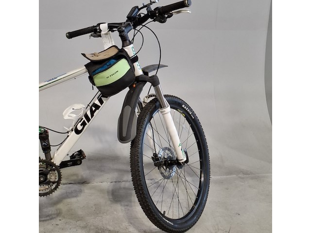 Mountainbike, giant - afbeelding 11 van  17