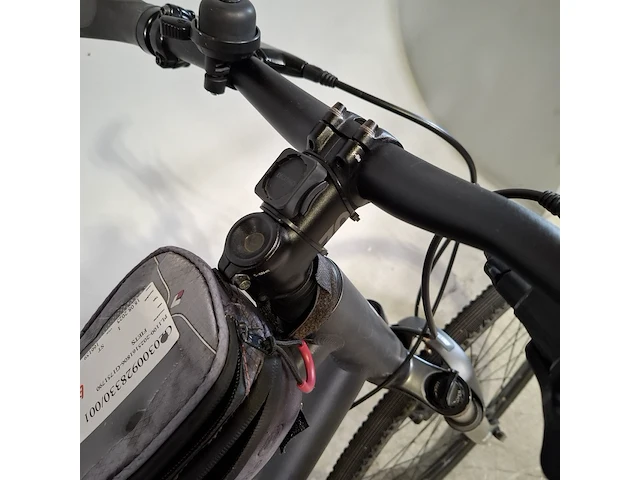 Mountainbike, river, 900 woman l - afbeelding 6 van  19
