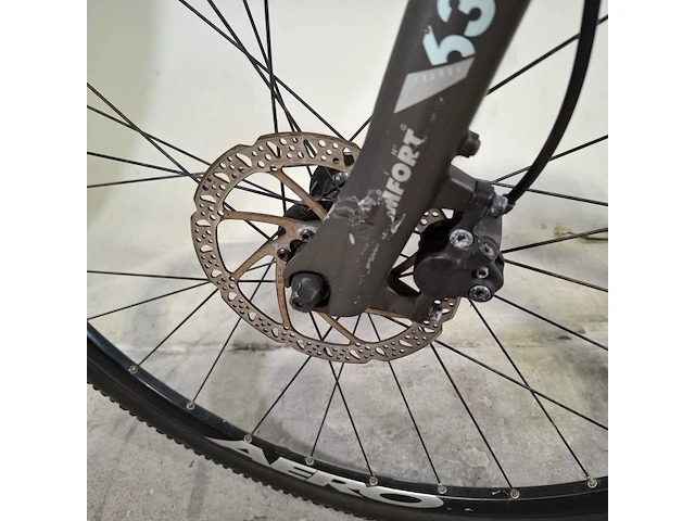 Mountainbike, river, 900 woman l - afbeelding 9 van  19