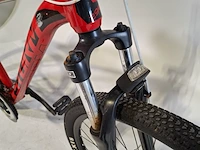 Mountainbike, storm, shark - afbeelding 11 van  20