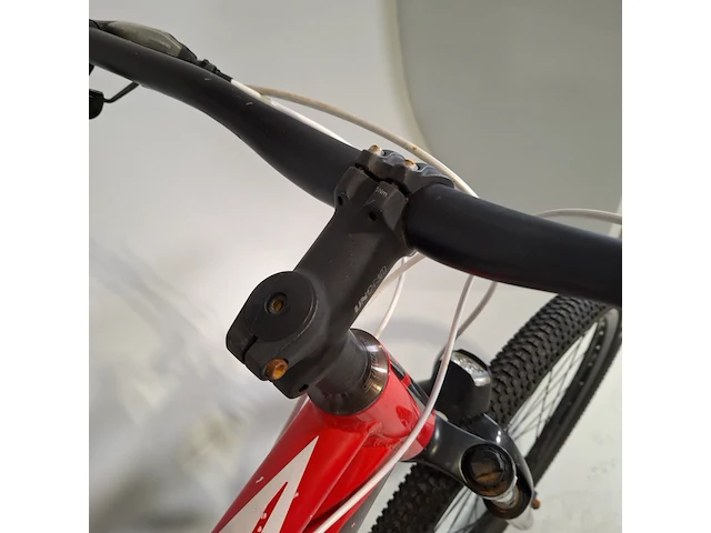 Mountainbike, storm, shark - afbeelding 14 van  20