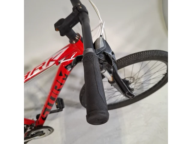 Mountainbike, storm, shark - afbeelding 15 van  20