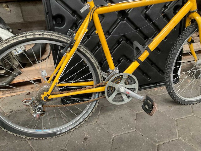 Mountainbike - afbeelding 3 van  4