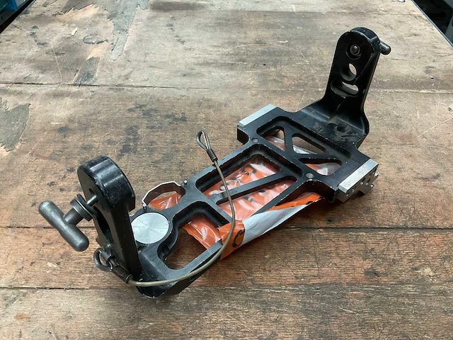 Mounting bracket - afbeelding 3 van  4