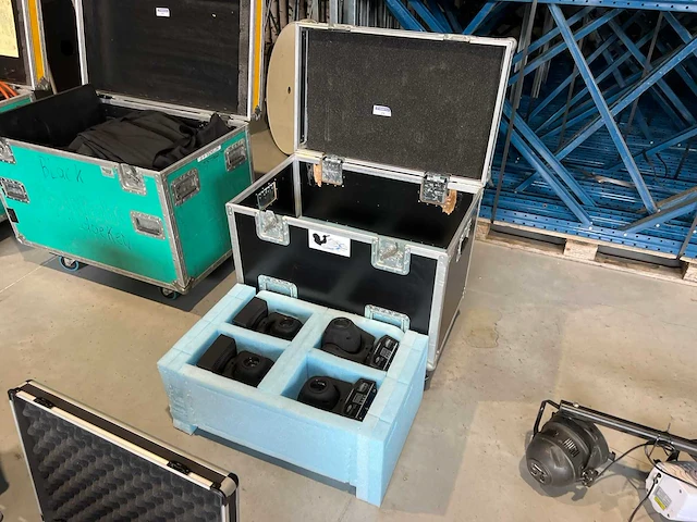 Moving head (6x) - afbeelding 1 van  5