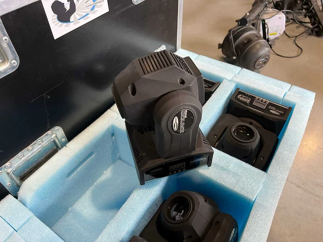 Moving head (6x) - afbeelding 5 van  5