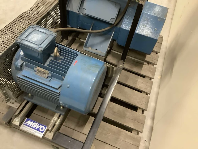 Movo omvormer 50 naar 60 hertz - afbeelding 3 van  7
