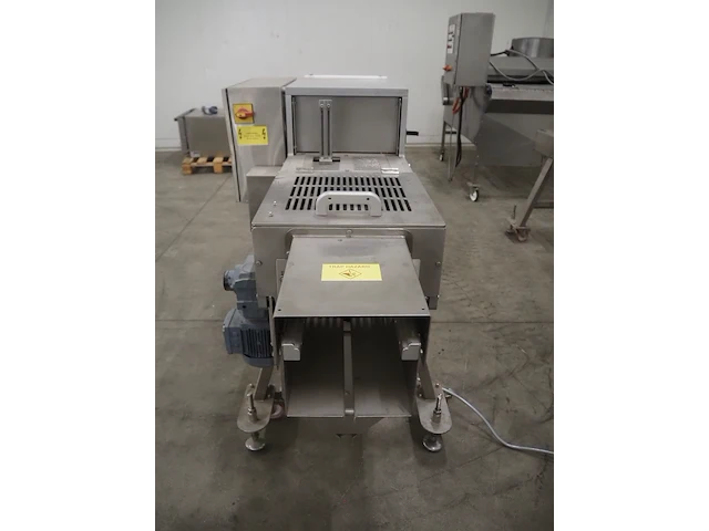 Mpe - afbeelding 6 van  20