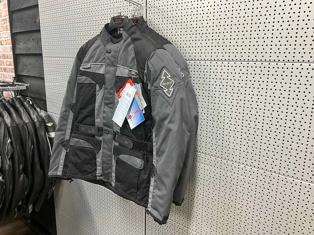Mqp warlock motorjas maat 40/42 (2x) - afbeelding 3 van  6