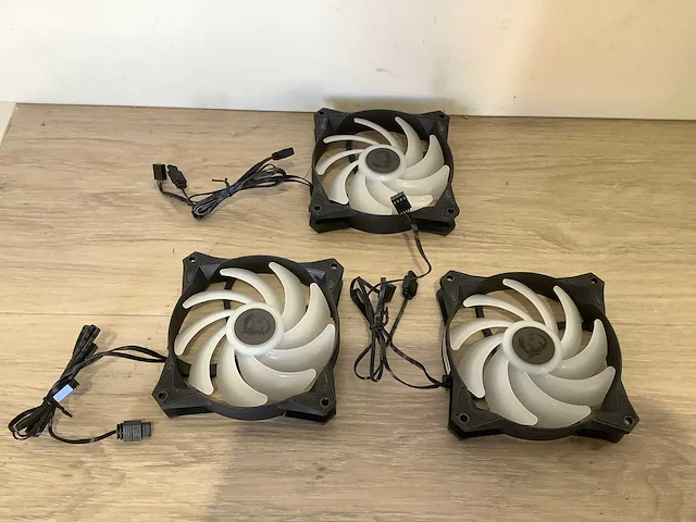 Msi - coreliquid - 360r - afbeelding 2 van  4