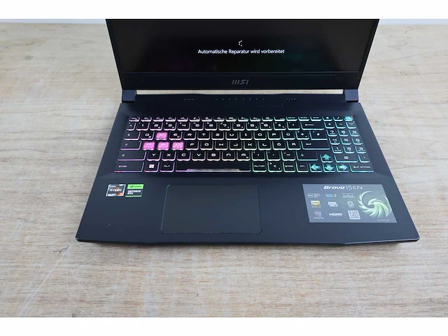 Msi bravo 15 c7vfk-230 laptop - afbeelding 8 van  10