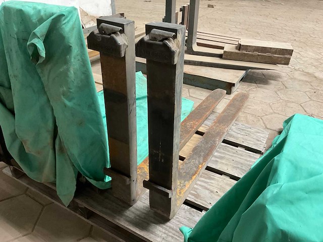 Msi forks f3b heftruck vorken - afbeelding 4 van  6